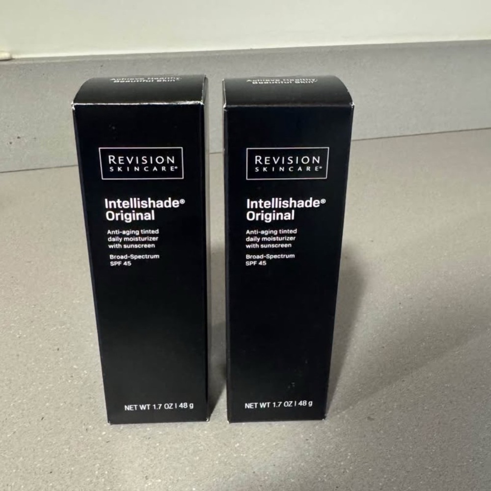 Revision Skincare Intellishade Original Tinted Daily Moisturizer SPF 45
